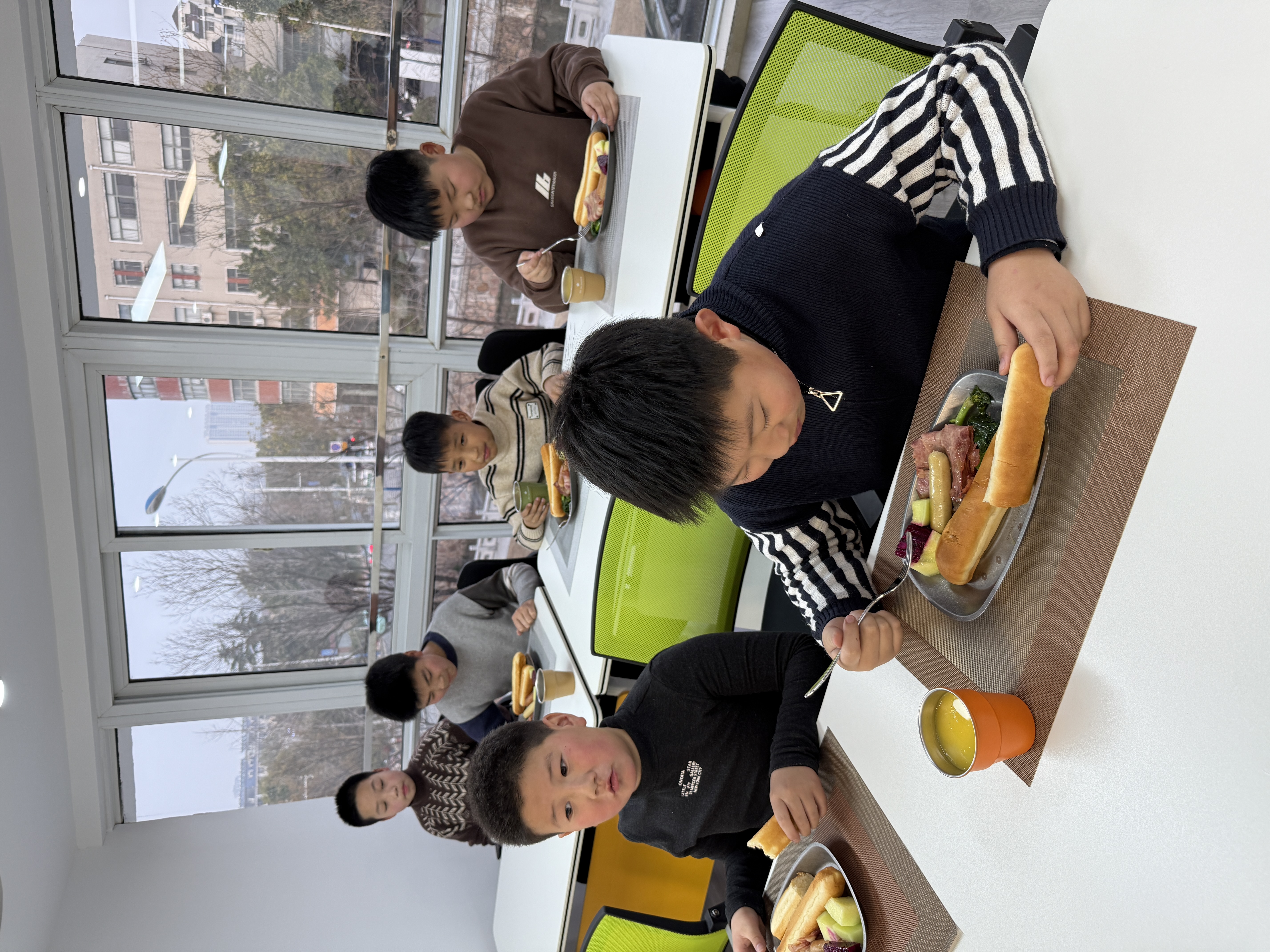 营养餐厅